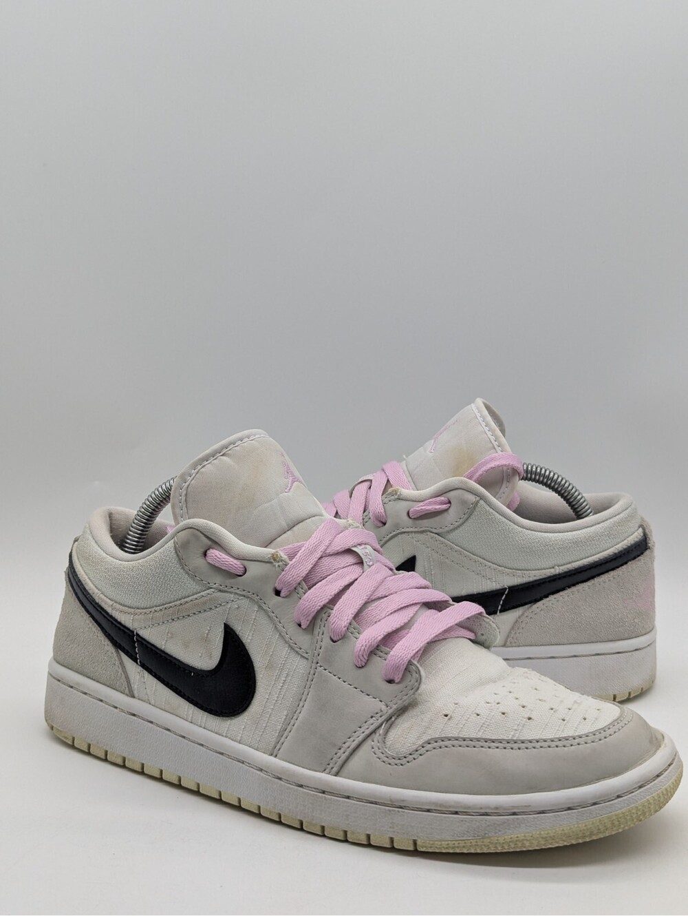 Nike Air Jordan 1 Low SE Barely Green Womens Size 10 Pink White Shoes CZ0776-300